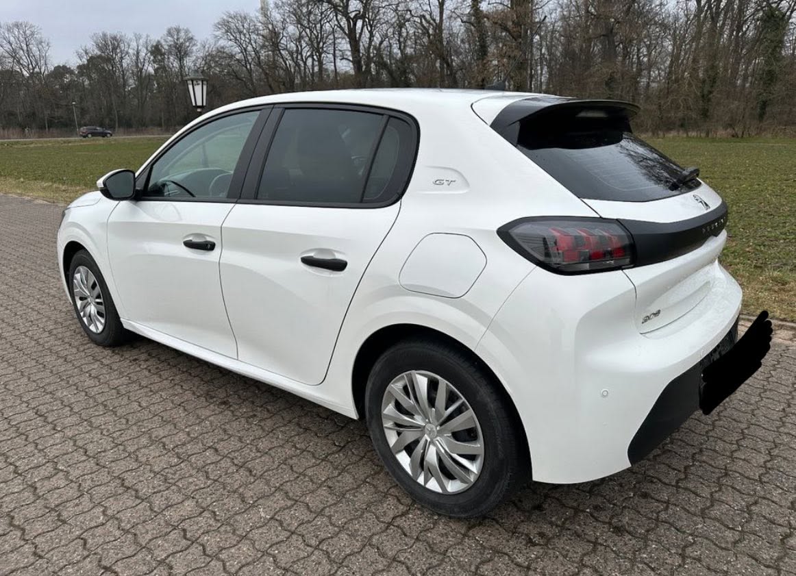 Peugeot 208 GT EAT8 100ch